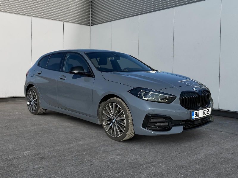 BMW Řada 1 (2022) 120d 140kW CZ DPH - fotka 3 z 11