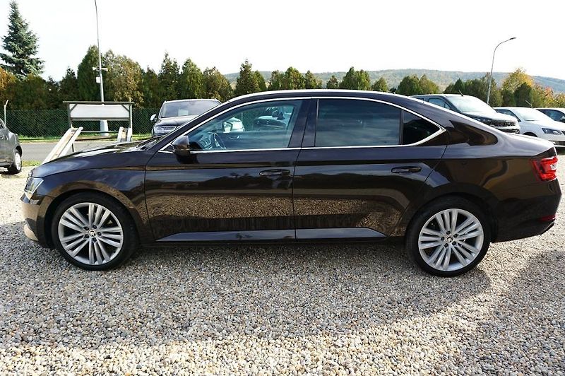 Škoda Superb (2016) STYLE PLUS 2,0 TDI 110 kW - fotka 7 z 53