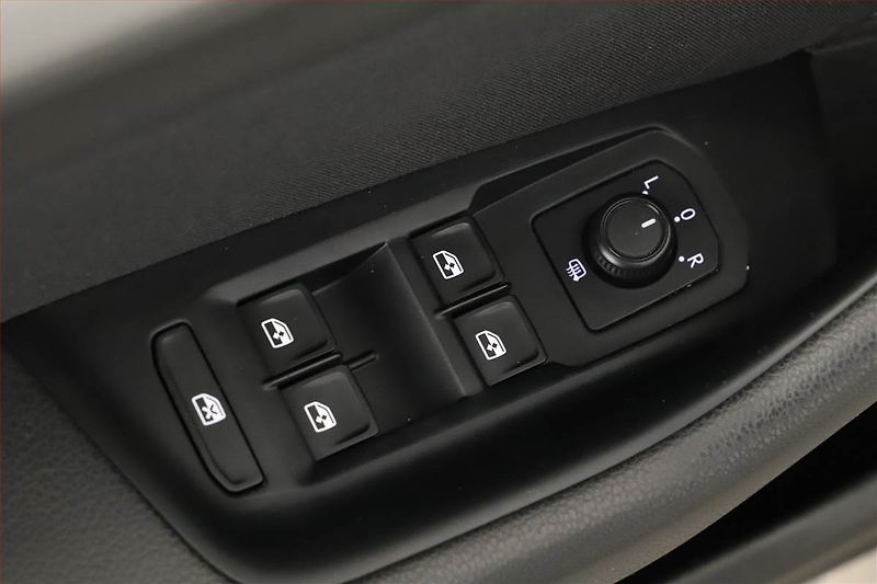 Volkswagen Passat (2015) 2.0 BiTDI, 4X4, Automat, Kůže - fotka 21 z 21