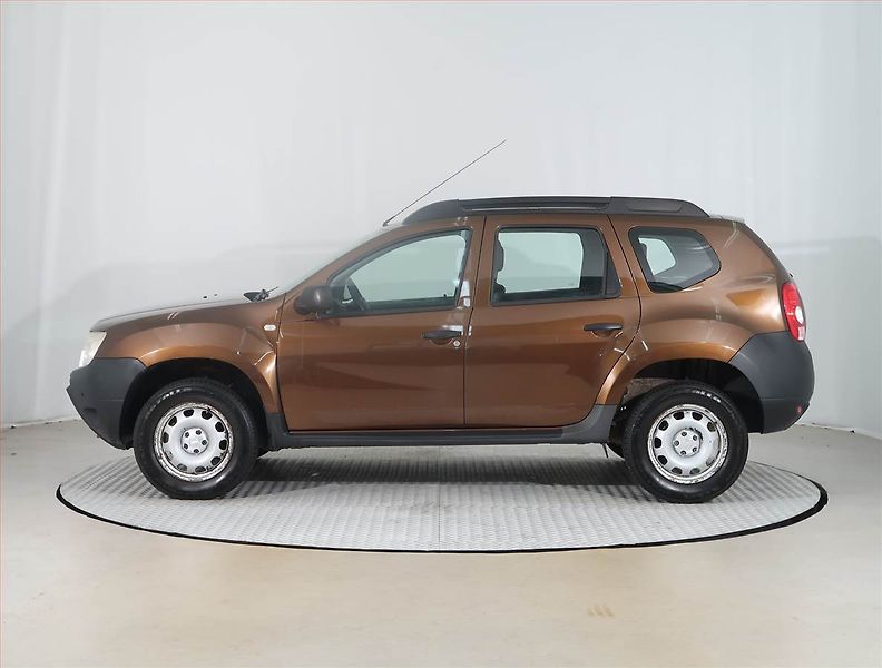 Dacia Duster (2012) 1.6 16V, Park. senzory - fotka 3 z 14