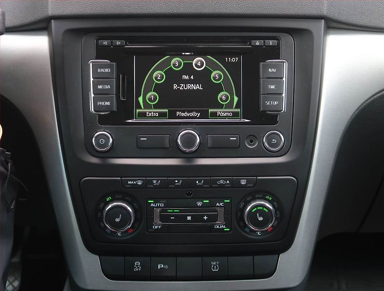 Škoda Yeti (2013) Elegance 1.4 TSI, Automat - fotka 12 z 21