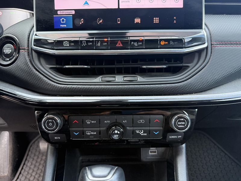 Jeep Compass Trailhawk Plug-In Hybrid 4WD - fotka 14 z 22