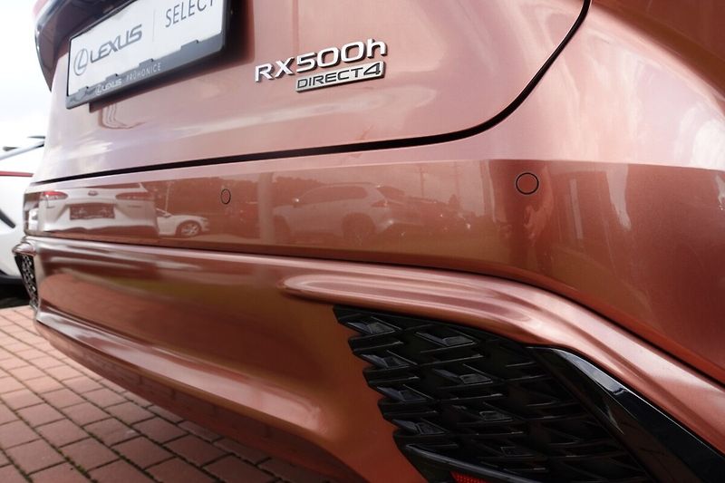 Lexus RX RX500h F Sport Plus Panoramic - fotka 37 z 40