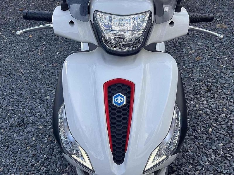 Skútr Honda PCX 125.