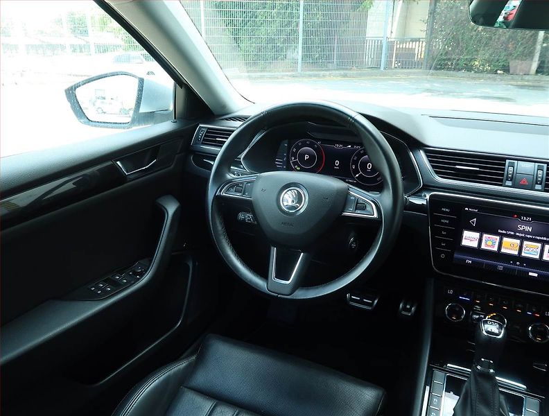 Škoda Superb (2019) Laurin&Klement 2.0 TDI, 4X4 - fotka 7 z 29