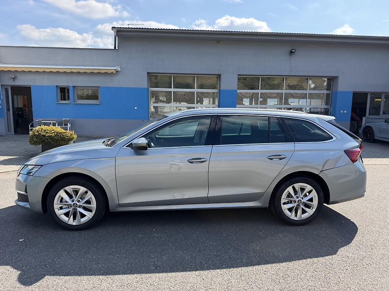 Škoda Octavia Kombi 2,0i 150kW 4x4 závěs - fotka 9 z 23