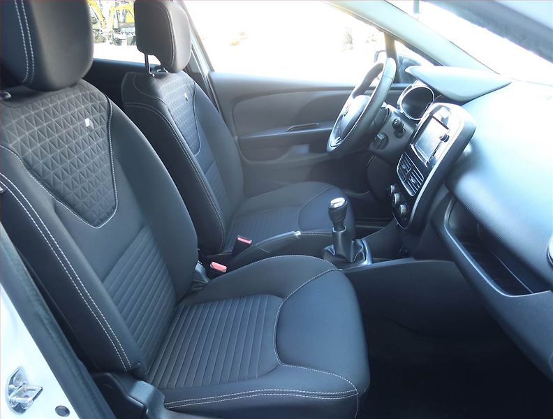 Renault Clio (2016) Limited 1.2 16V, Serv.kniha - fotka 9 z 18