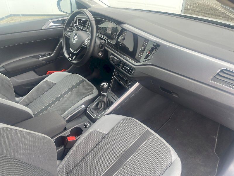 Volkswagen Polo (2019) Highline 1,0 TSI 70kW - fotka 8 z 20