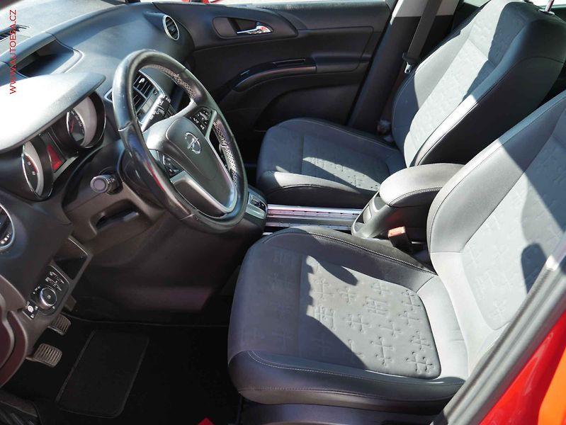 Opel Meriva (2016) 1.4i, 1.maj,ČR, AC, park - fotka 9 z 17