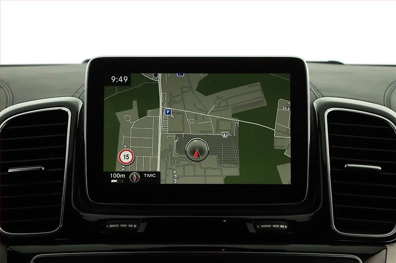 Mercedes-Benz GLE (2016) AMG line 450 4MATIC - fotka 16 z 18