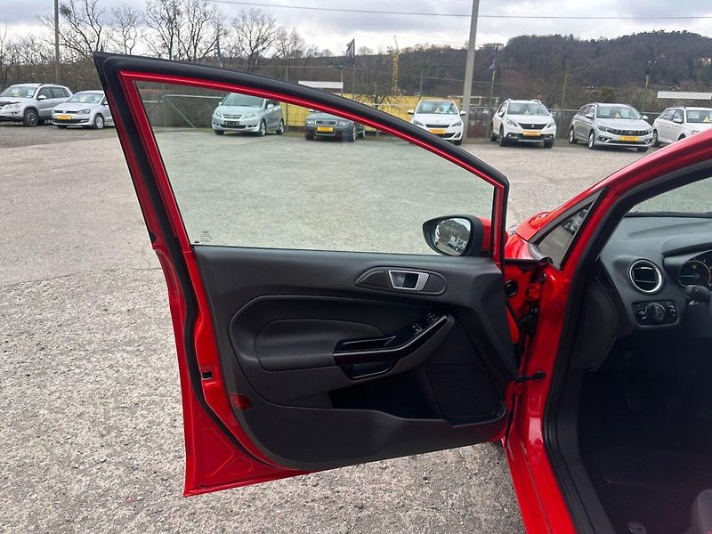 Ford Fiesta 1.0i 1Maj/Klima/Ser.Knih - fotka 11 z 25