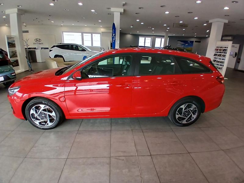 Hyundai i30 (2026) 1,0 T-GDI GO Czech! - fotka 6 z 16