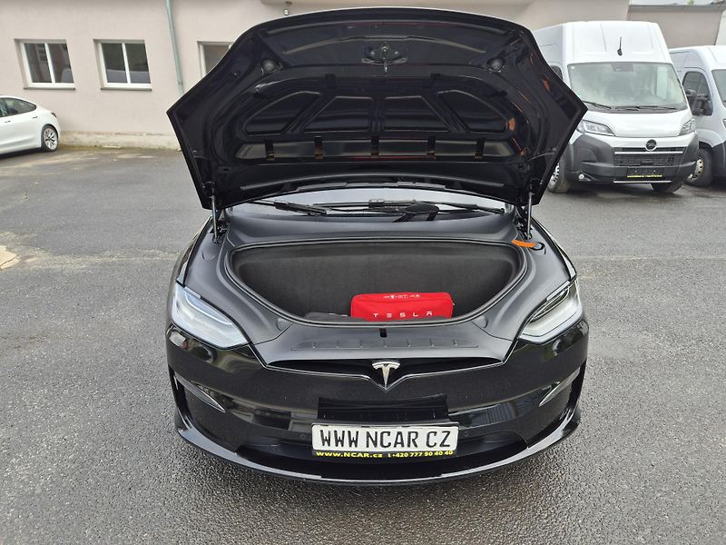 Tesla Model X 100kwH PLAID 750kw TZ - fotka 18 z 48