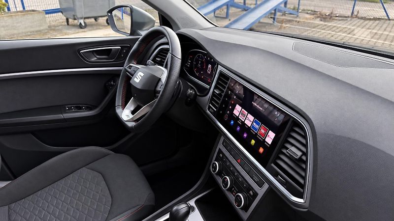 Seat Ateca (2025)  FR 2.0 TDI , AT,LED, ZÁRUKA - fotka 8 z 57
