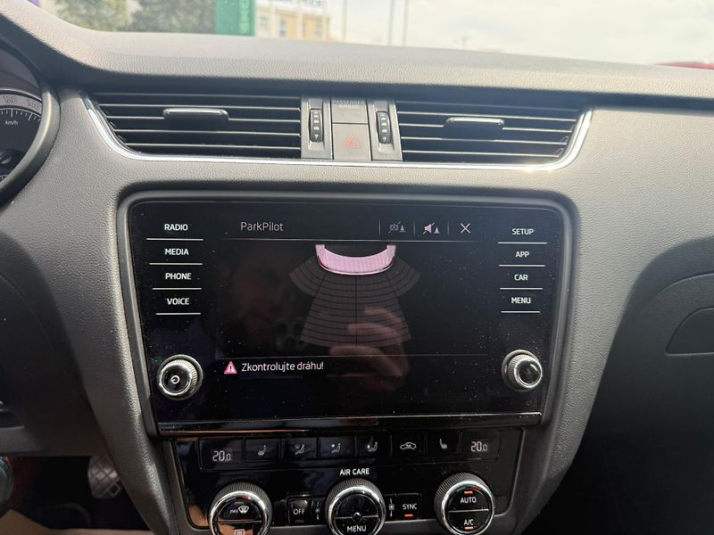 Škoda Octavia Style Plus 1.6 TDI 85kW - fotka 14 z 23