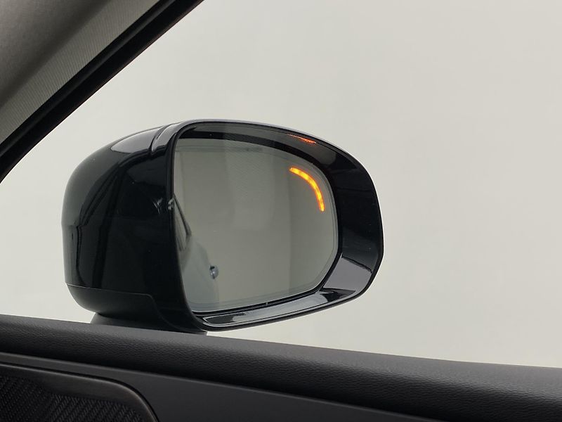 Volvo XC60 B4 AWD DARK PLUS AUT REZERVACE - fotka 36 z 48