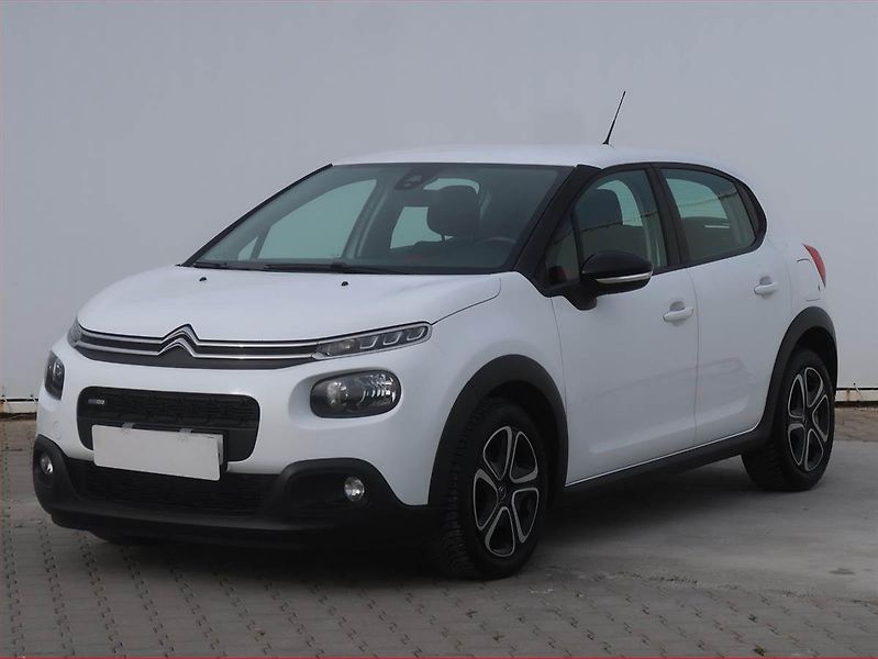 Citroën C3 (2017) Feel 1.2 PureTech, Serv.kniha - fotka 2 z 16