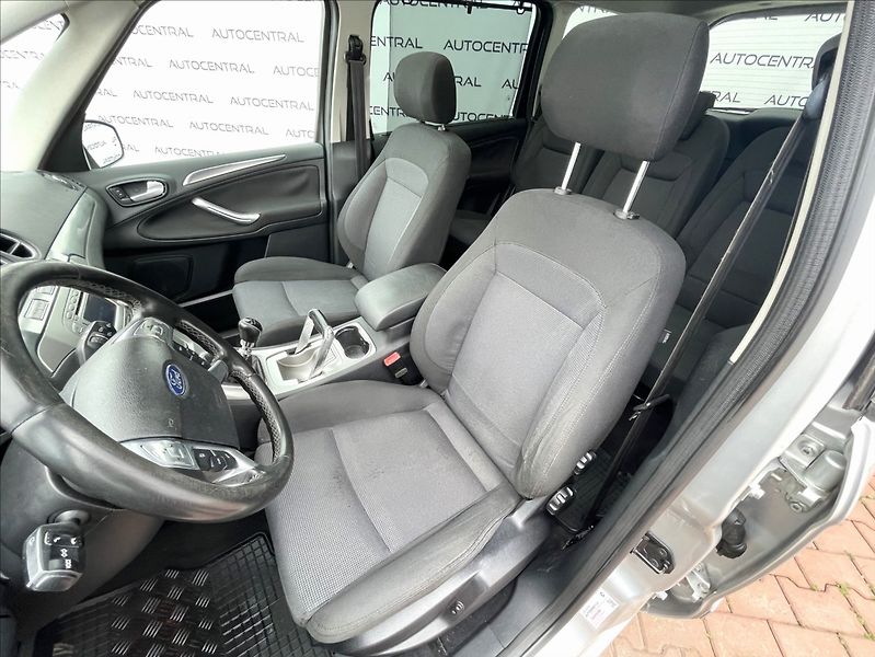 Ford Galaxy 2,0 TDCi,103kW,Titanium - fotka 13 z 27