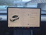 Tesla Model Y RWD 220kw TZ SOH 93,1 % - náhled 30