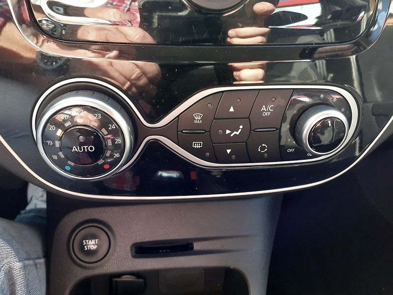 Renault Captur (2017) 1.2 TCe  87kW - fotka 13 z 33