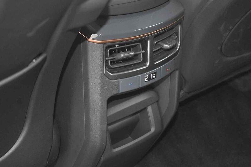 Kia EV5 je solidně velký rodinný elektromobil.