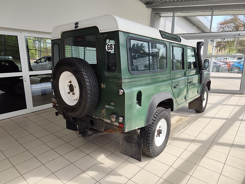 Land Rover Defender (2001) 110 TD5 9S - fotka 4 z 13