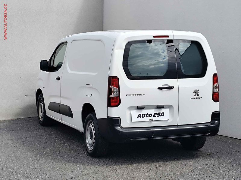 Peugeot Partner (2021) 1.5HDi MAXi, Premium, AC - fotka 6 z 22