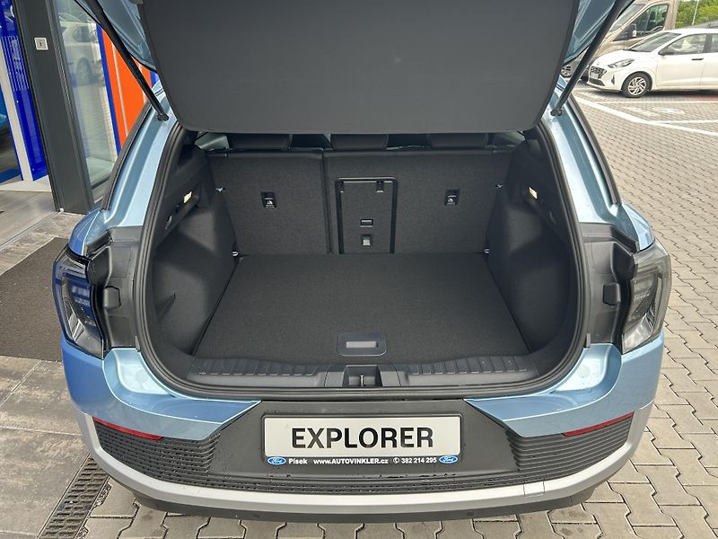 Ford Explorer 52 kWh dojezd (125 kW/170 k) - fotka 7 z 34