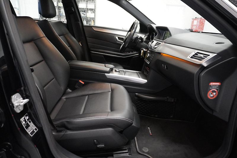 Mercedes-Benz Třídy E (2015)  3,0 V6 BLUETEC AUTOMAT - fotka 21 z 23