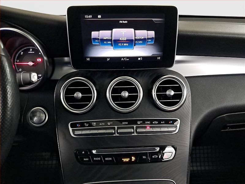 Mercedes-Benz GLC (2018) 250 d - fotka 12 z 27