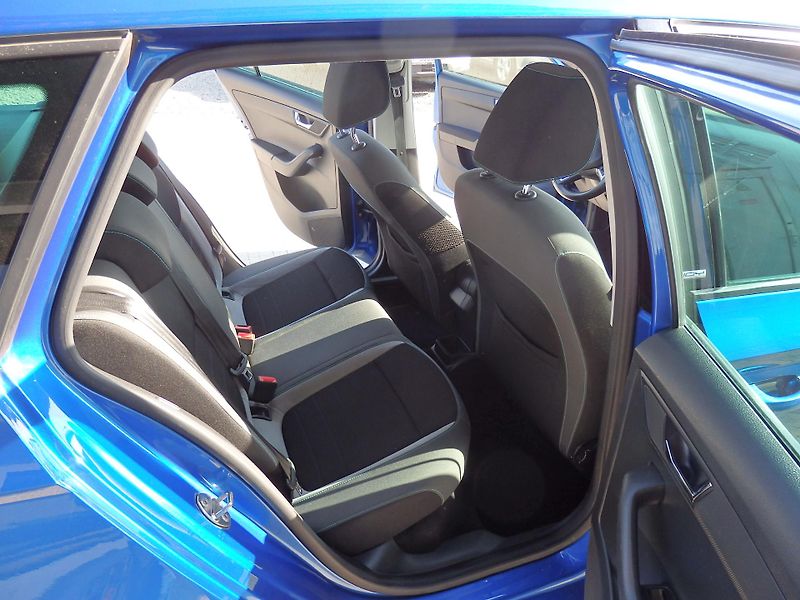 Škoda Fabia 1.2 TSI 66 kW KLIMA, NAVI, JOY - fotka 9 z 15