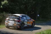 V rámci přípravy na víkendový 53. ročník Barum Czech Rally Zlín absolvovala třicítka pilotů úterní test na trati Ludkovice - Biskupice.