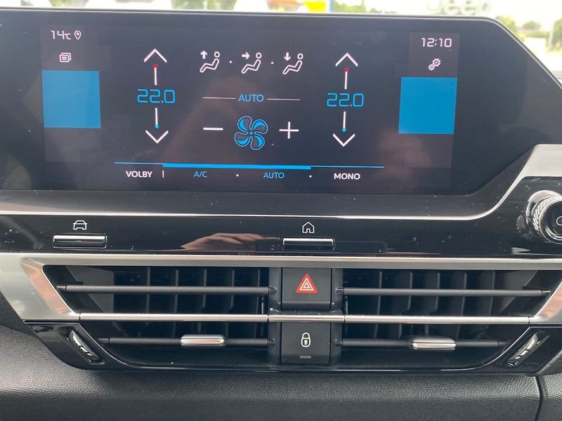 Citroën C4 (2022) 1,2 (114kW) Aut  BA - fotka 16 z 38