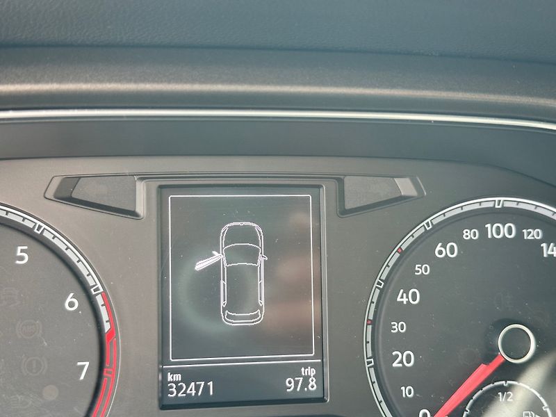 Volkswagen T-Roc (2018) 1.5TSi NAVI, KAMERA. 100%KM - fotka 7 z 18