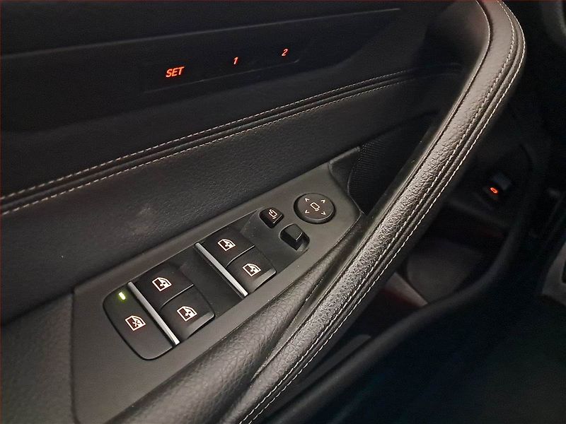BMW Řada 5 (2020) M Sport 530d xDrive - fotka 18 z 25