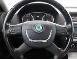 Škoda Octavia (2011) Elegance 1.6 TDI, Automat - náhled 8