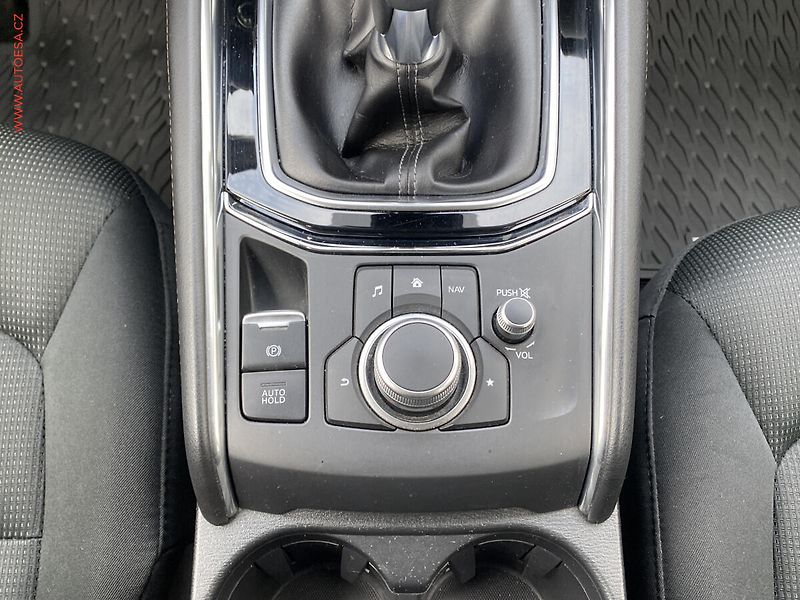 Mazda CX-5 (2019) 2.0 i 4x4, ČR, TZ, navi - fotka 13 z 20