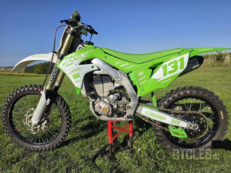Kawasaki KX 450 F (2021) - fotka 7 z 11