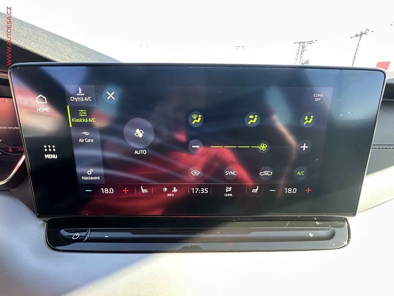 Škoda Octavia (2021) 2.0TDi, Panor, autoAC - fotka 15 z 19