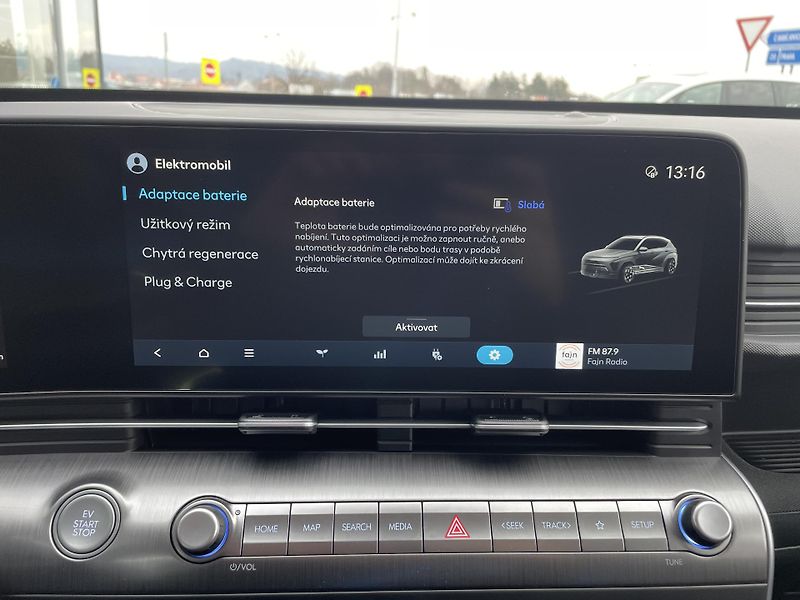 Hyundai Kona POWER 64,8 kWh CZECH EDITION - fotka 33 z 34