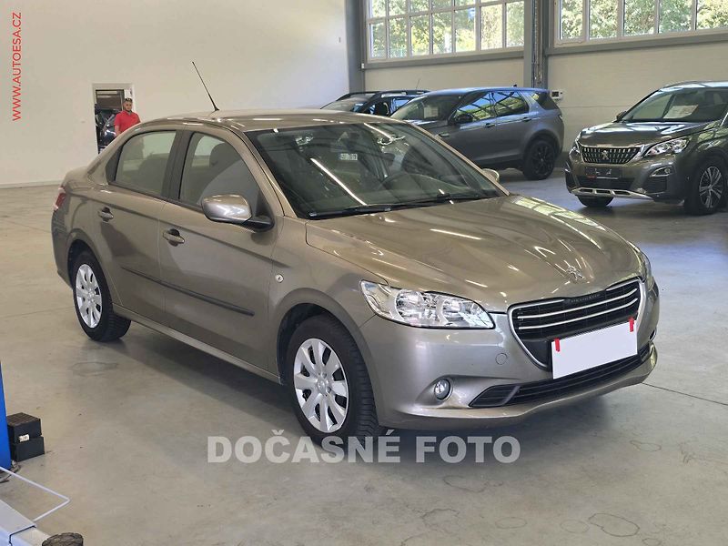 Peugeot 301 (2014) 1.6i, 2.maj,ČR, servis.kniha - fotka 1 z 3