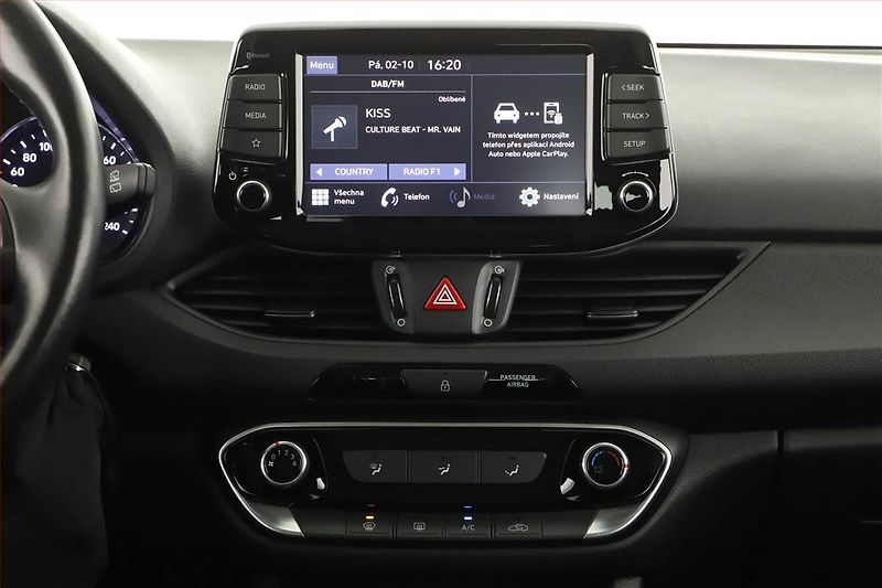 Hyundai i30 (2023) Comfort 1.0 T-GDI, ČR,1.maj - fotka 11 z 13