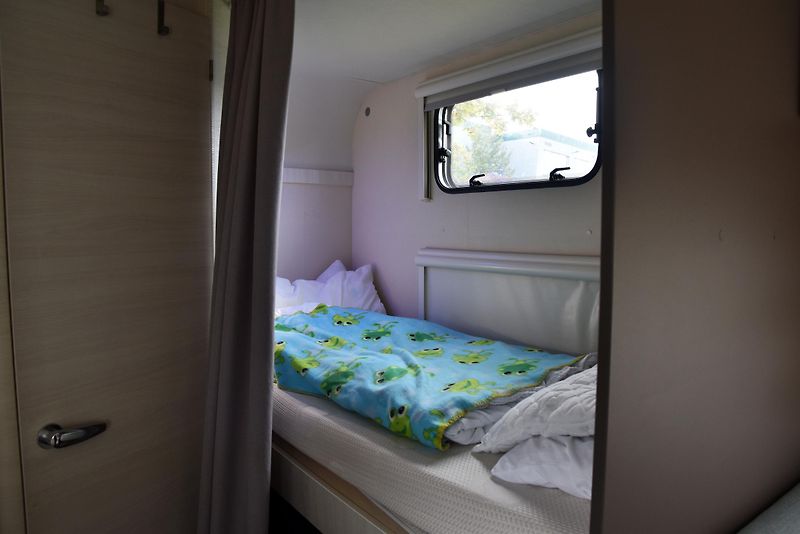 Sterckemann Starlett 496 PE COMFORT, KLIMA, 5MÍST - fotka 37 z 50