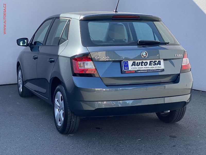 Škoda Fabia (2016) 1.2TSi, ČR, DSG, kamera - fotka 6 z 18
