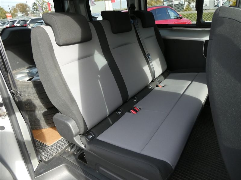 Citroën Jumpy 2,0 HDi 110kW závěs, 2x kola - fotka 27 z 40