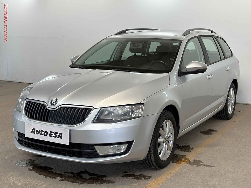 Škoda Octavia (2015) 1.6 TDi, ČR, AC, temp. - fotka 3 z 12