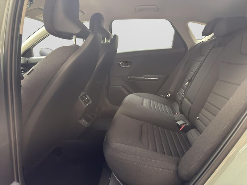 Kia K4 (2026) EXCLUSIVE CL4 1,6 T-GDi GPF 7D - fotka 11 z 15