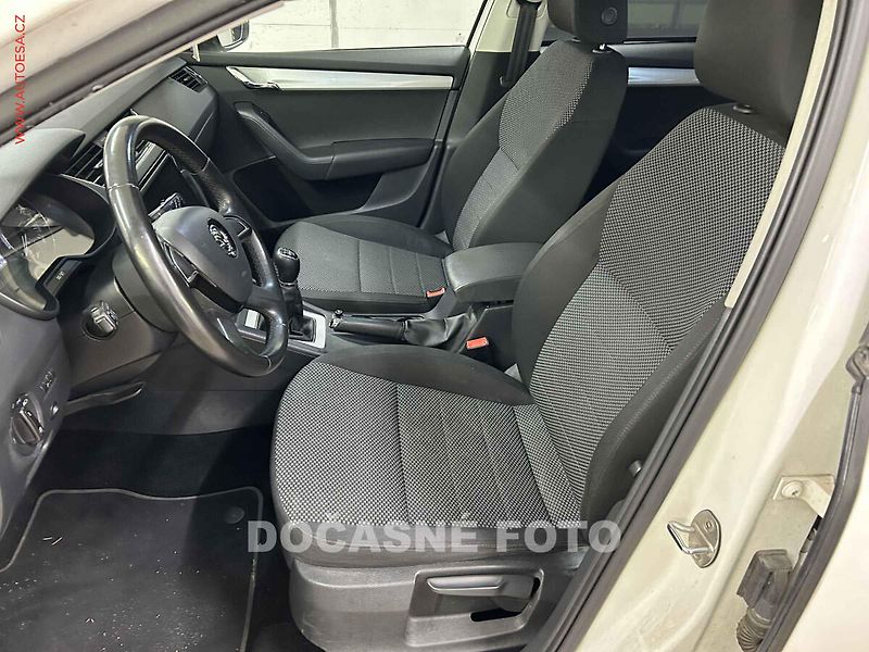 Škoda Octavia (2014) 1.6 TDi, ČR, LED, AC - fotka 3 z 3