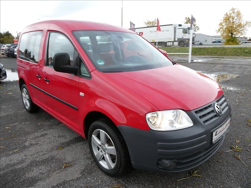 Volkswagen Caddy 1,4 i 59kW závěs, LIFE - fotka 1 z 35