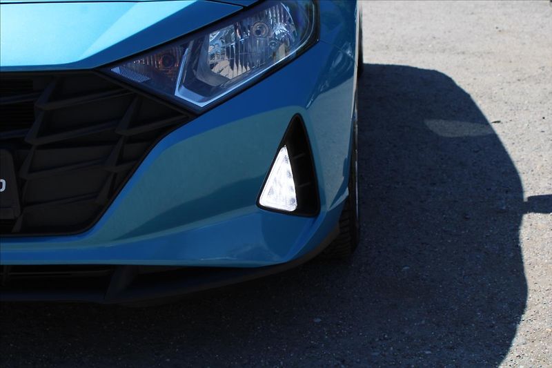 Hyundai i20 1,2 i  NOVÉ V ČR,1.MAJITEL - fotka 21 z 22
